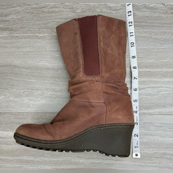 Keen Akita Wedge Heel Pull On Mid Slouchy Leather Boots Womens 5.5 - Picture 7 of 9